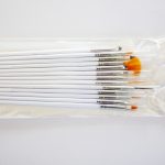 Pędzle syntetyczne białe do malowania po numerach