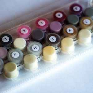 Farby do malowania po numerach akrylowo.pl. Pojemnośćkażdego kubeczka 3 ml.